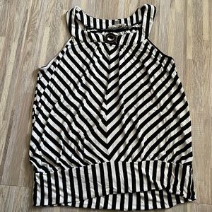 Spense black and white tank top size large (A14)